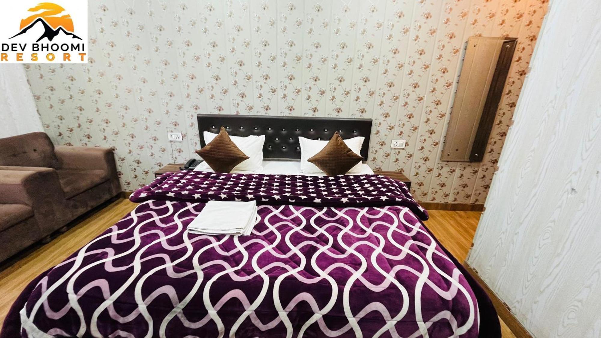 Dev Bhoomi Resort Канатал Экстерьер фото